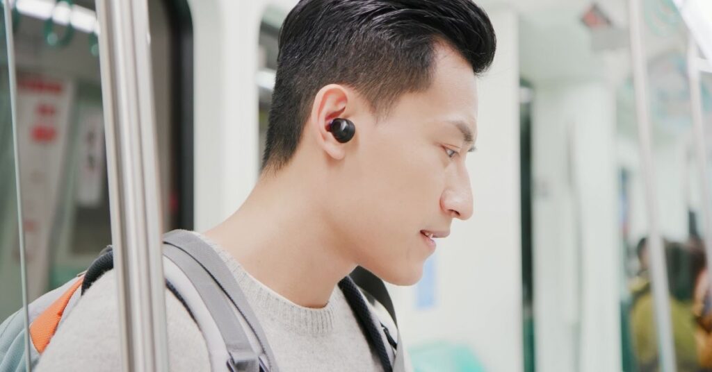 How to Choose the Right Pair of Wireless Earbuds?