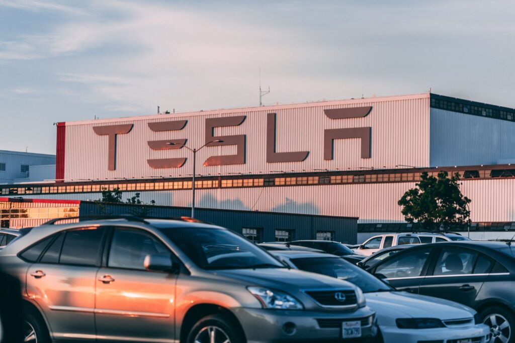 5 Tesla Features That Sets Them Apart