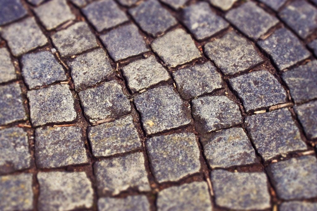 4 Reasons Why Travertine Pavers are the Perfect Choice for Your Pool Deck