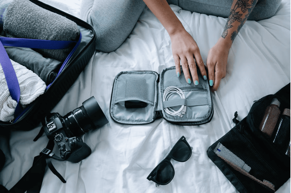 What Are the Best Methods to Keep Personal Items Organised While Travelling?